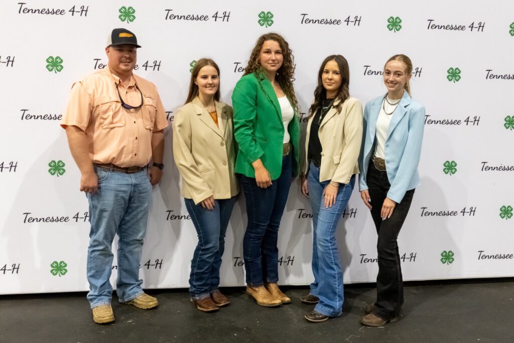 4-H Agent and 4-H senior livestock judging team.